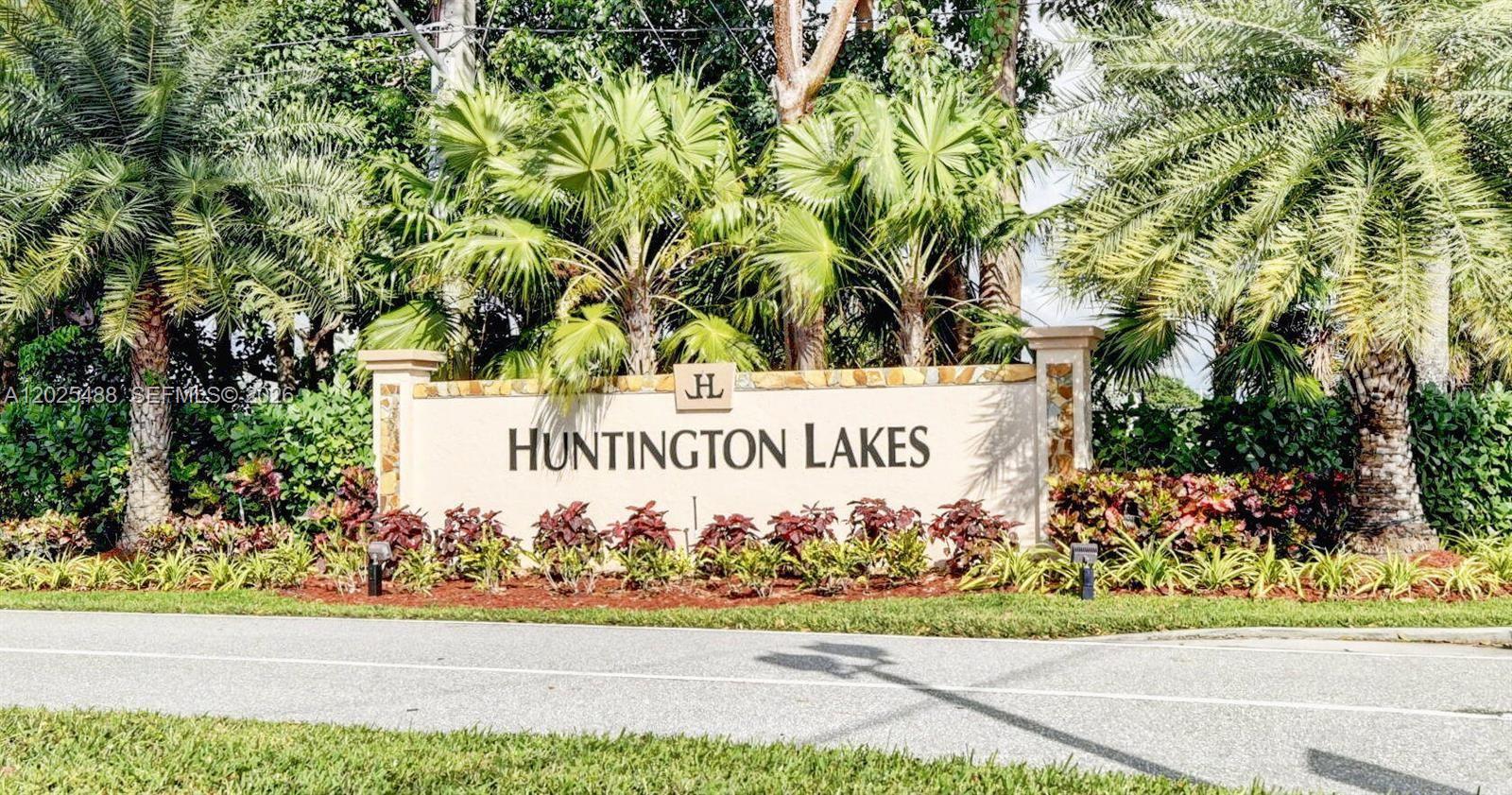 HUNTINGTON LAKES SEC FIVE - Residential