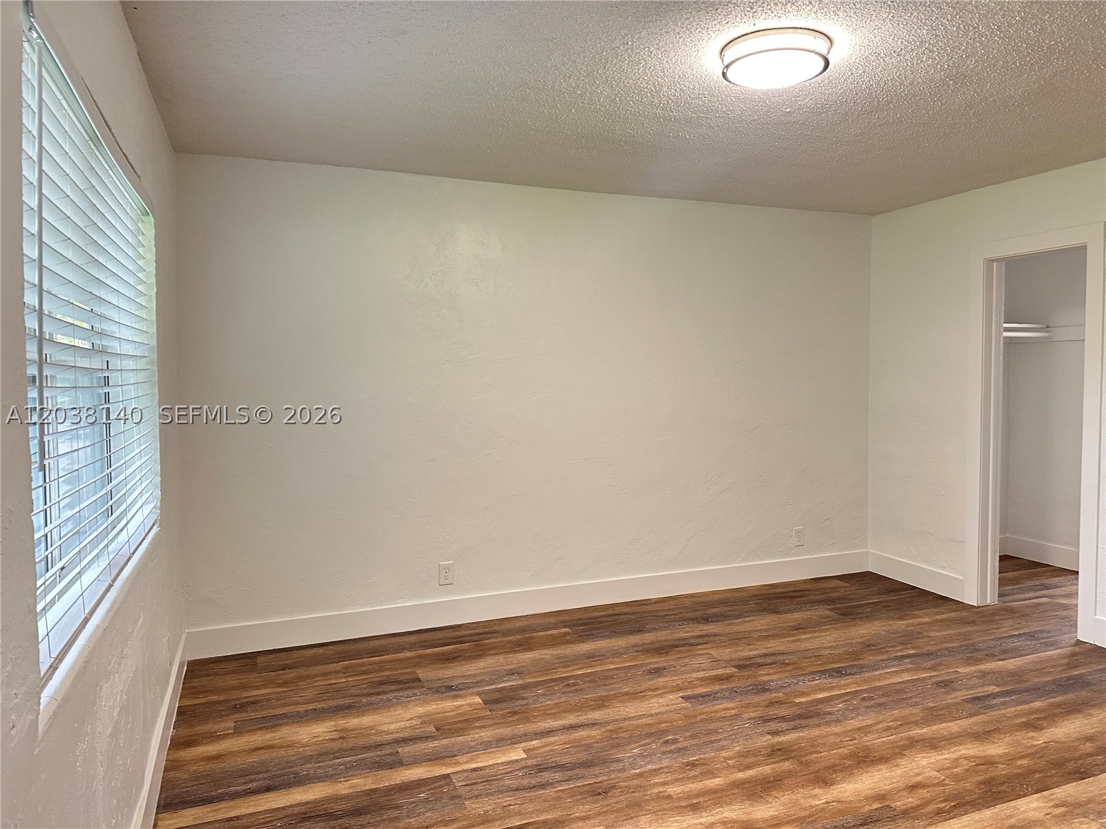 NORTH HOLLYWOOD SQUARE AM - Residential Lease