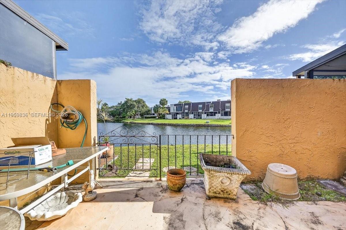 WESTVIEW CONDOMINIUM 3 - Residential