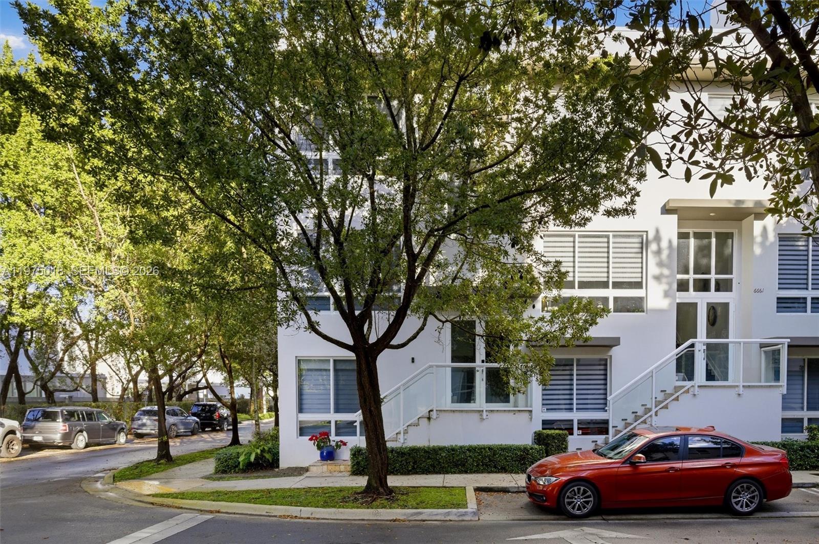 LANDMARK AT DORAL - Residential