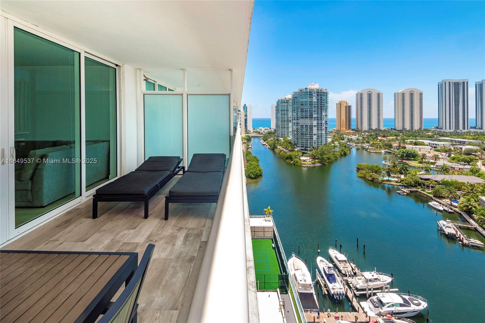 400 SUNNY ISLES CONDO EAS - Residential