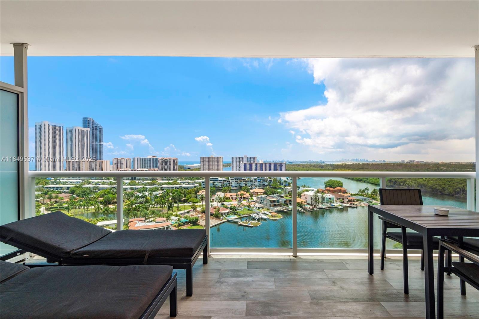 400 SUNNY ISLES CONDO EAS - Residential