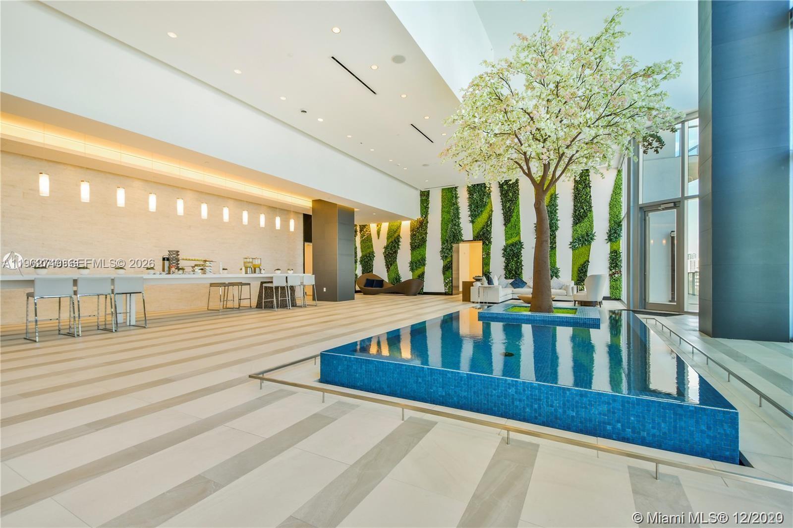 PARAMOUNT MIAMI WORLDCENT - Residential