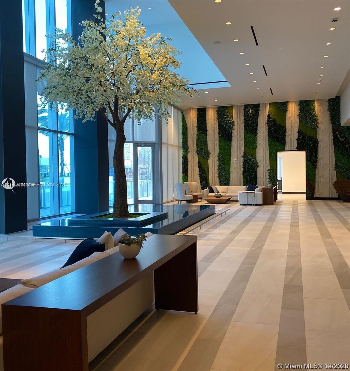PARAMOUNT MIAMI WORLDCENT - Residential