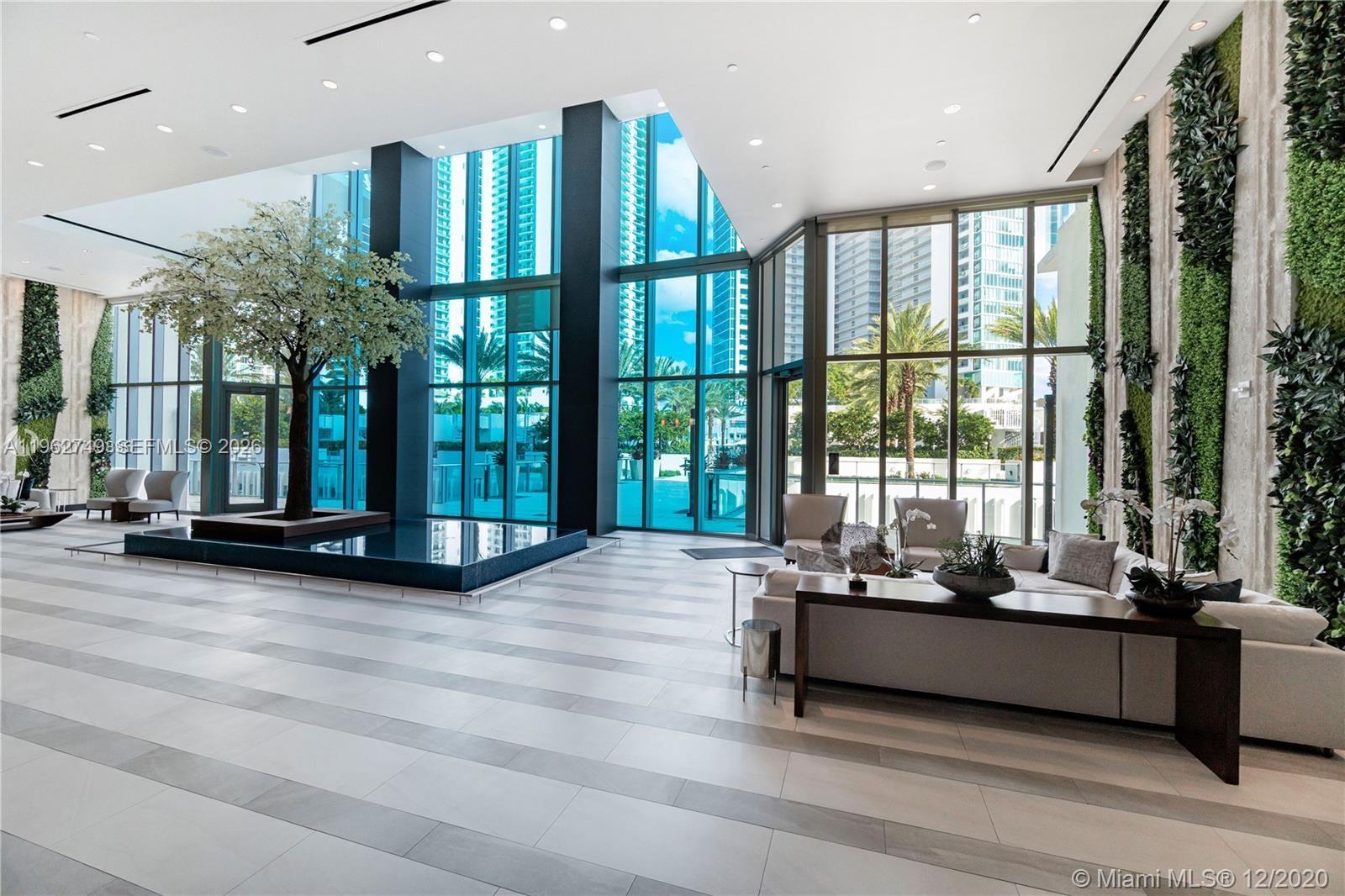 PARAMOUNT MIAMI WORLDCENT - Residential