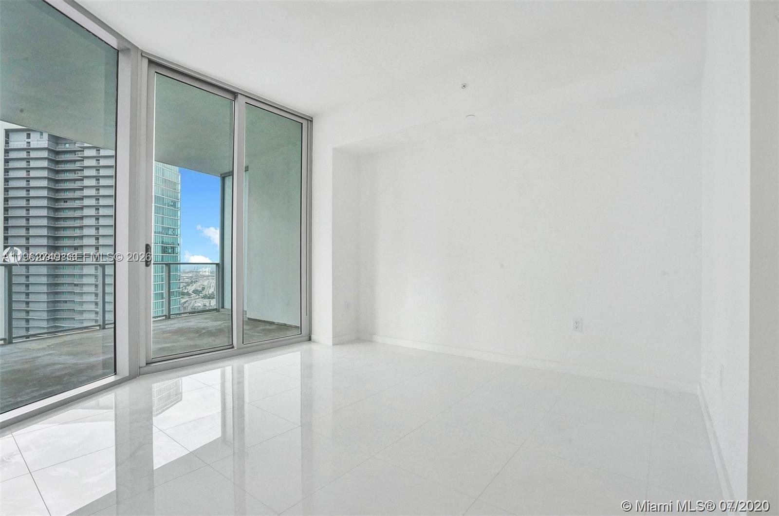 PARAMOUNT MIAMI WORLDCENT - Residential