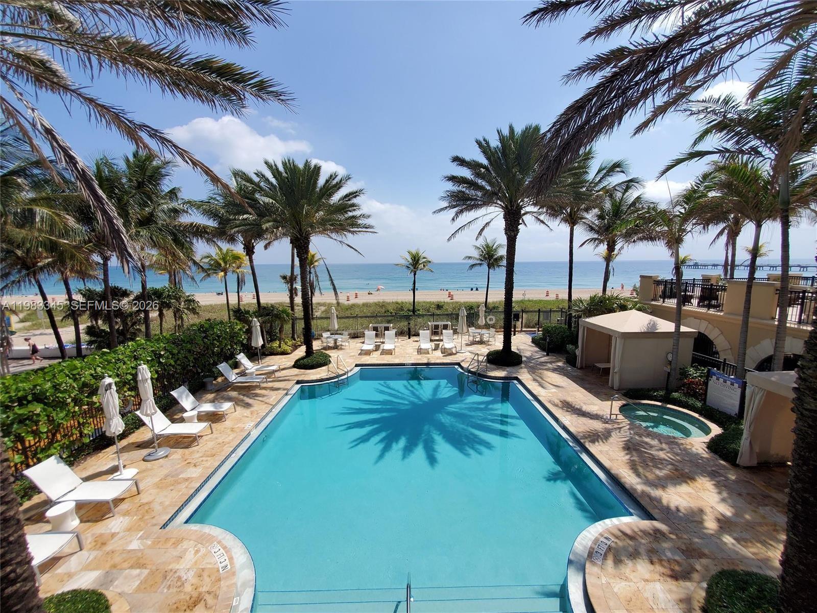 VILLAS BY THE SEA - Residential