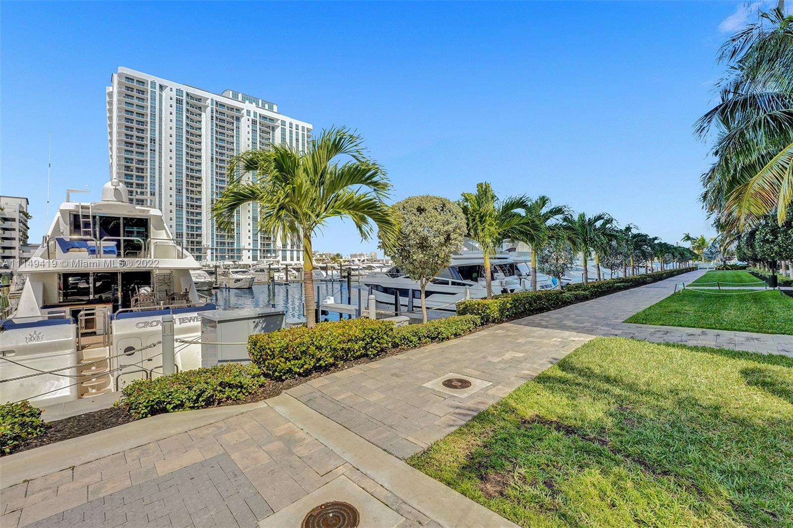 MARINA PALMS RESIDENCES S - Residential