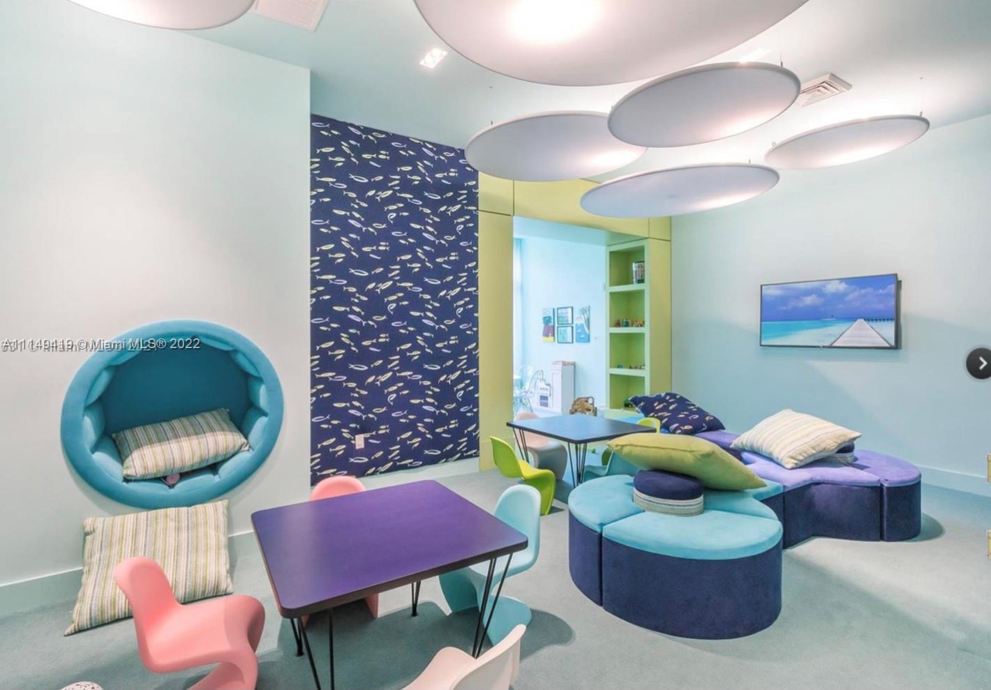 MARINA PALMS RESIDENCES S - Residential