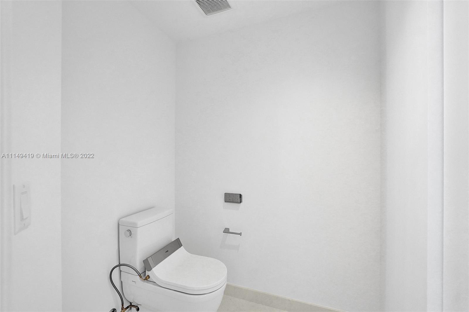 MARINA PALMS RESIDENCES S - Residential
