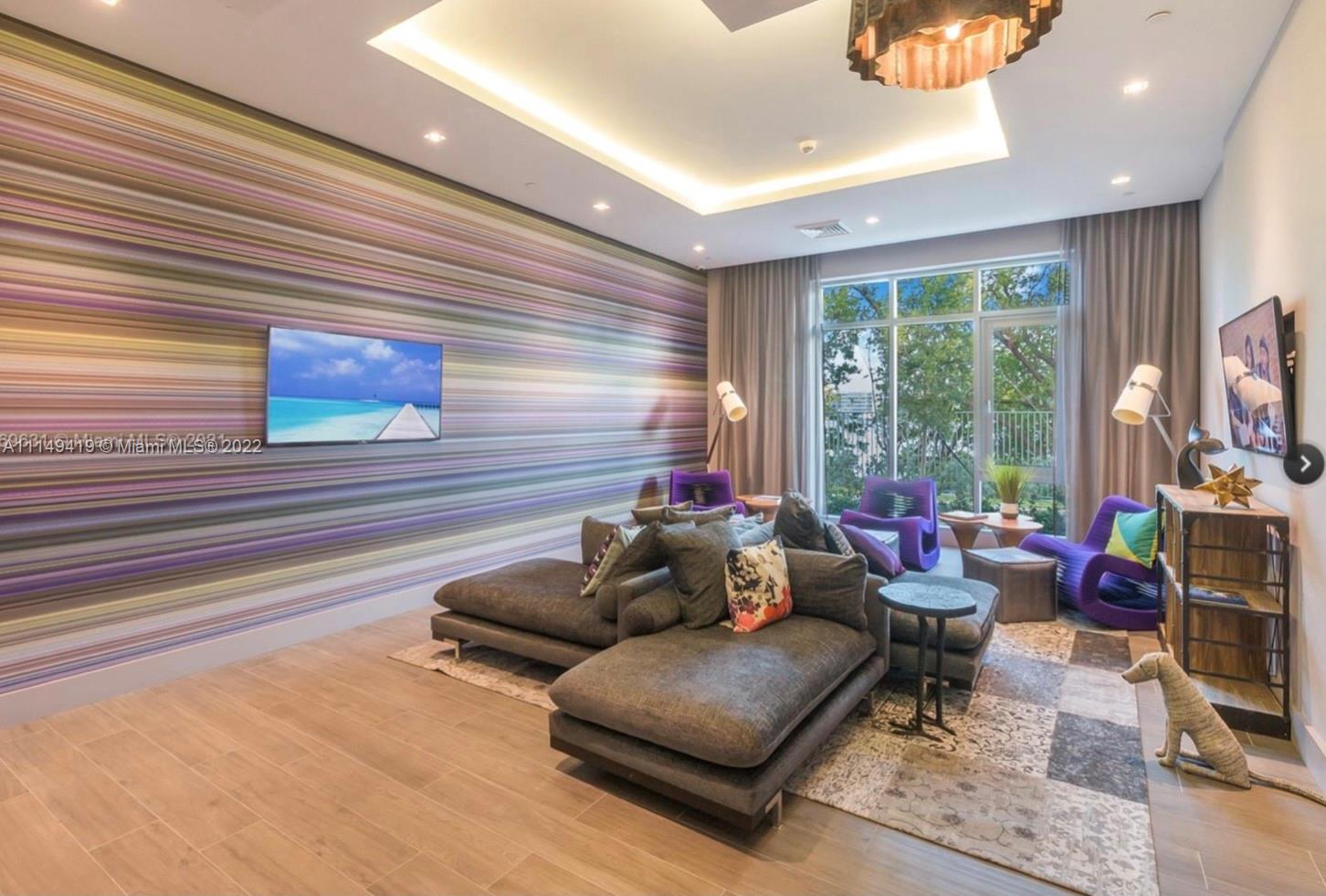 MARINA PALMS RESIDENCES S - Residential