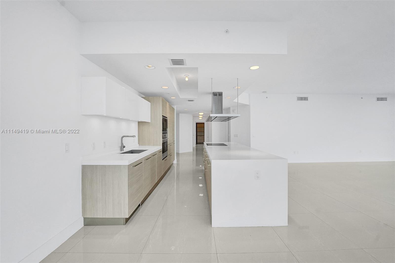 MARINA PALMS RESIDENCES S - Residential