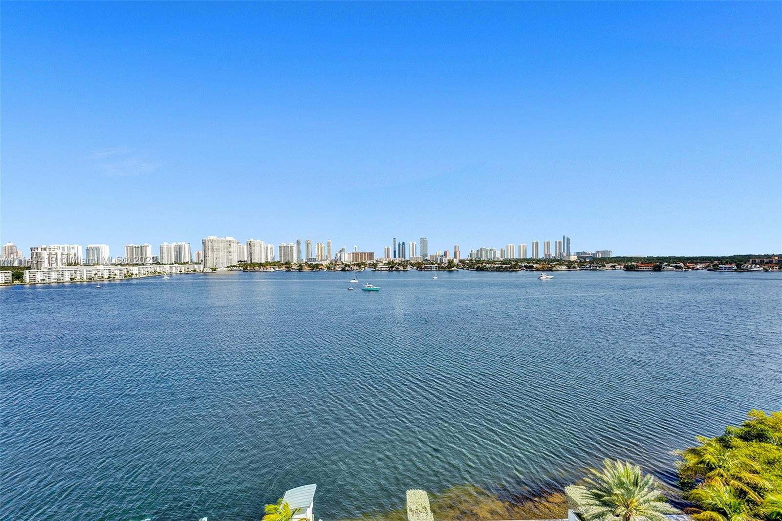MARINA PALMS RESIDENCES S - Residential