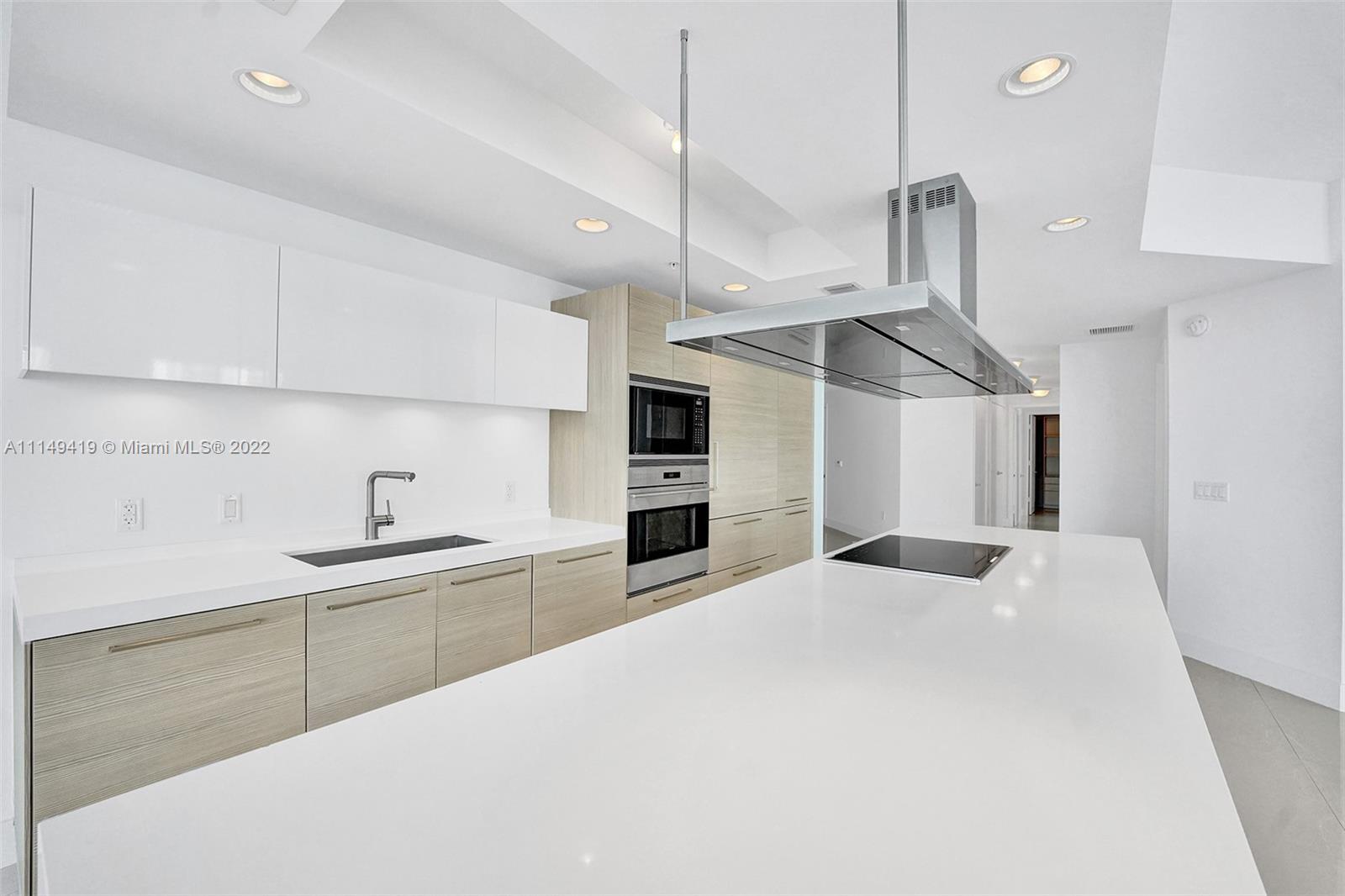 MARINA PALMS RESIDENCES S - Residential