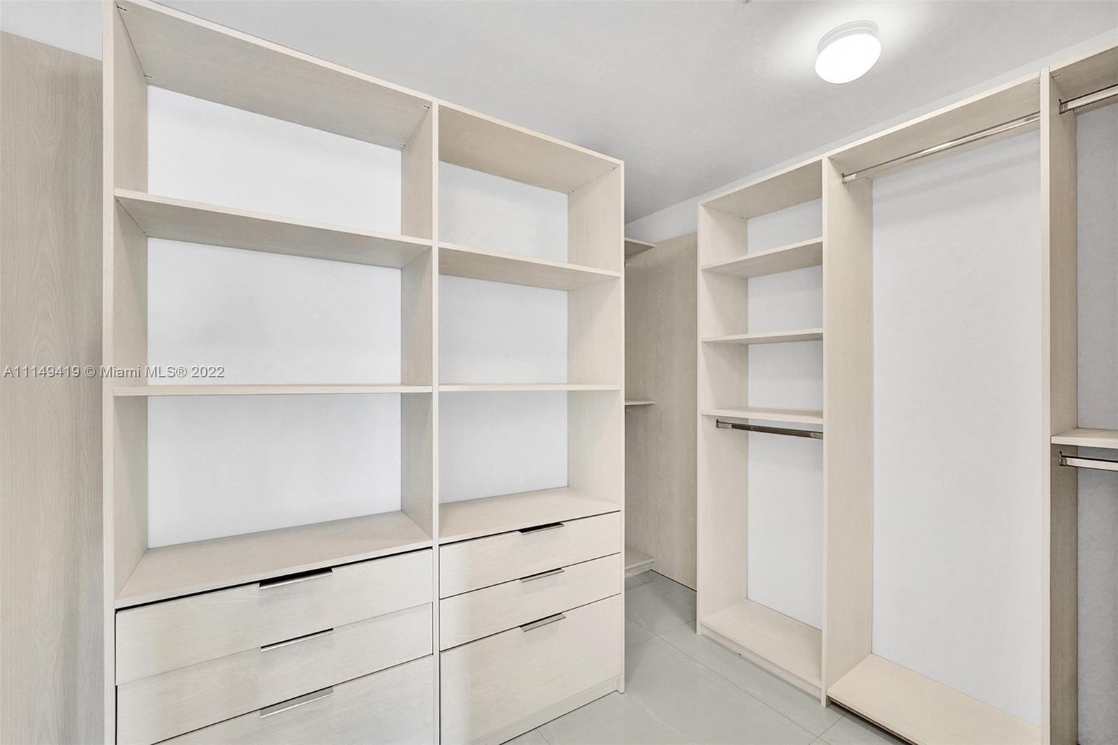 MARINA PALMS RESIDENCES S - Residential