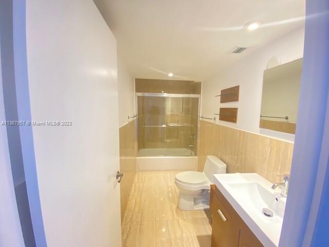 BRICKELL PLACE CONDO - Residential Lease