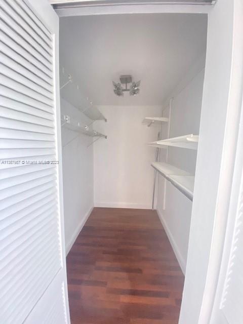 BRICKELL PLACE CONDO - Residential Lease