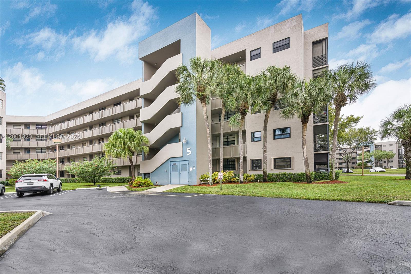COLONY POINT 5 CONDO - Residential