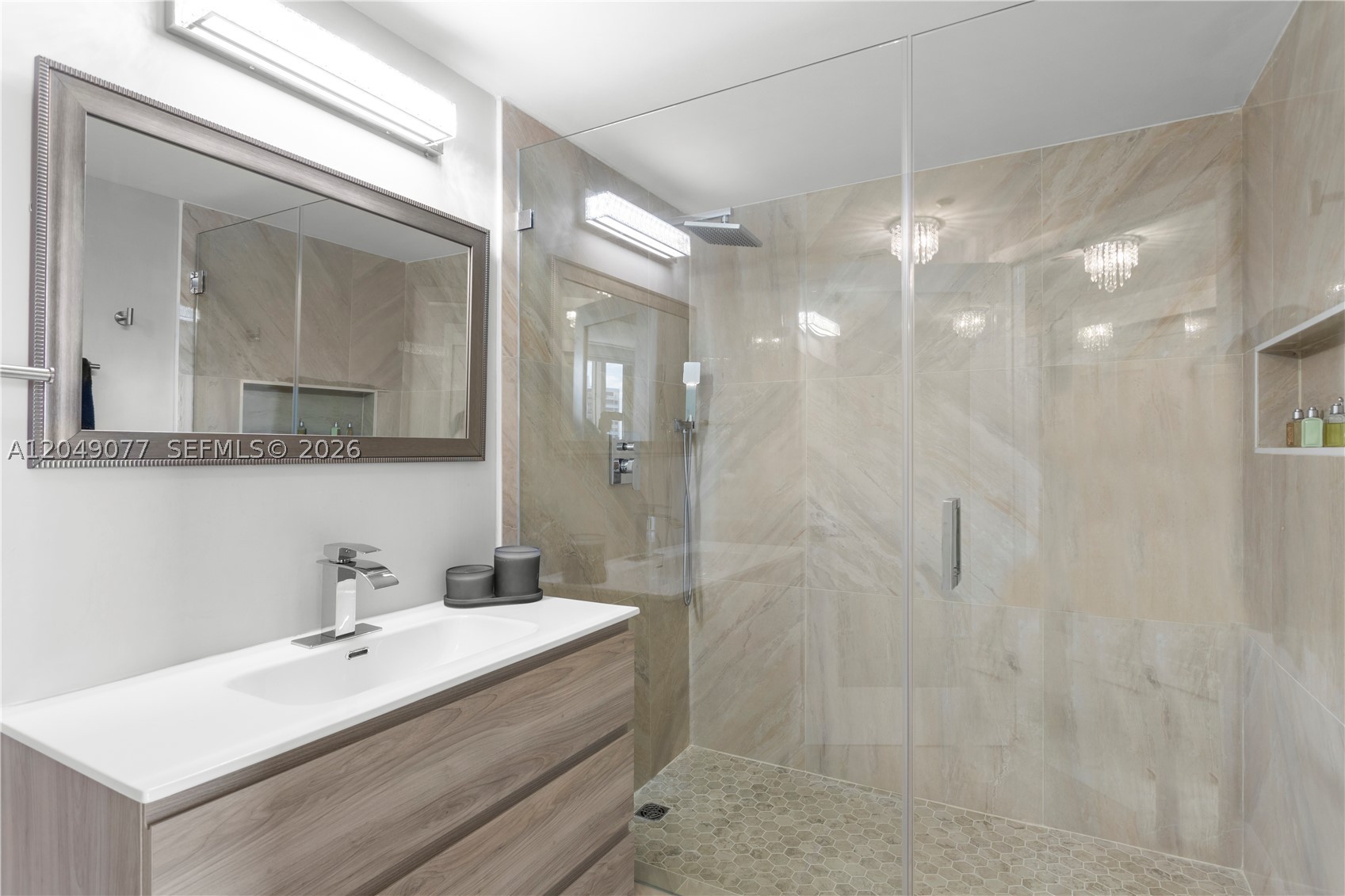 2600 ISL BLVD WILLIAMS IS - Residential