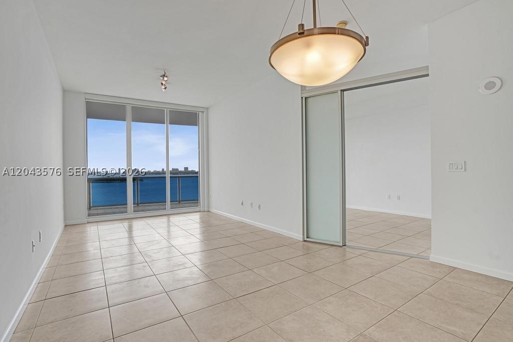 NEW WAVE CONDO - Residential