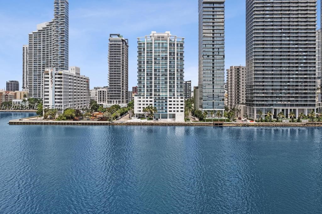 NEW WAVE CONDO - Residential