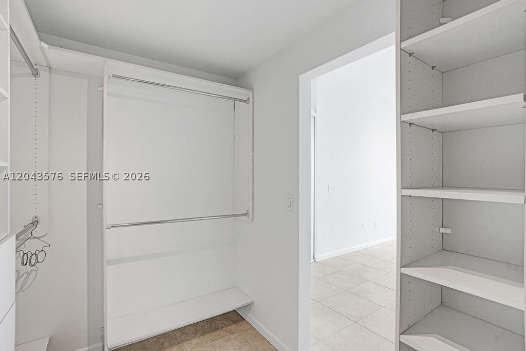NEW WAVE CONDO - Residential
