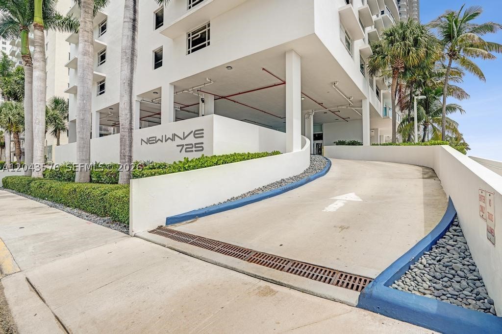 NEW WAVE CONDO - Residential