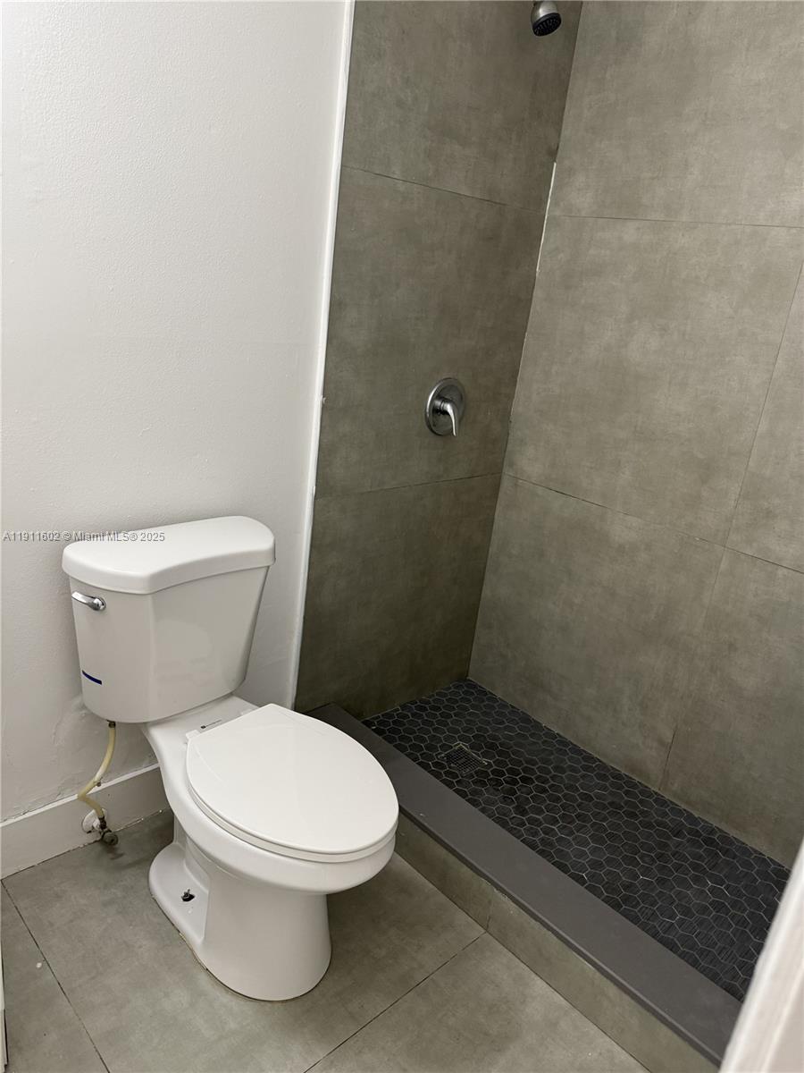 SILVER PALMS CONDO - Residential