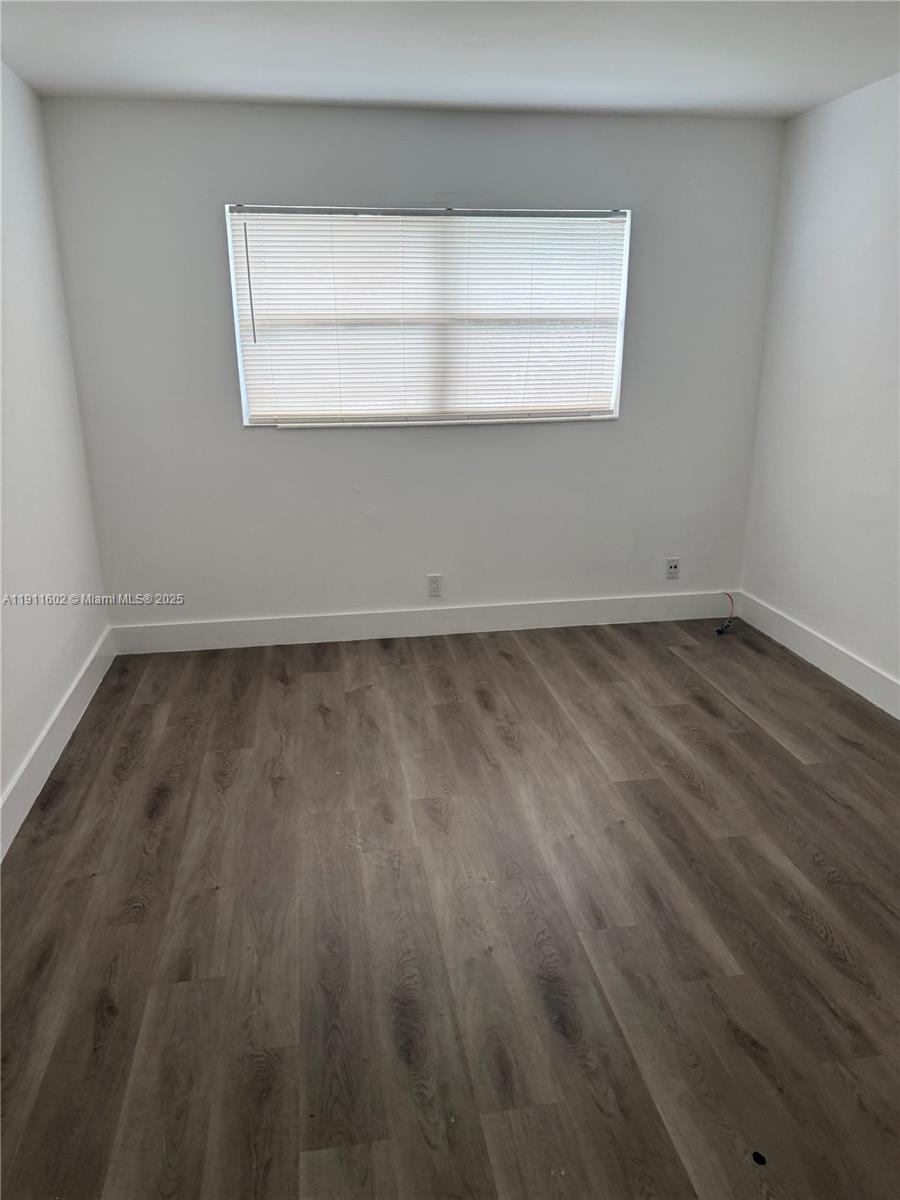 SILVER PALMS CONDO - Residential