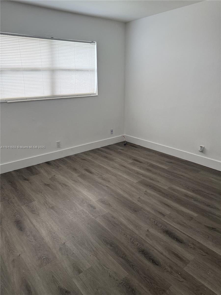 SILVER PALMS CONDO - Residential