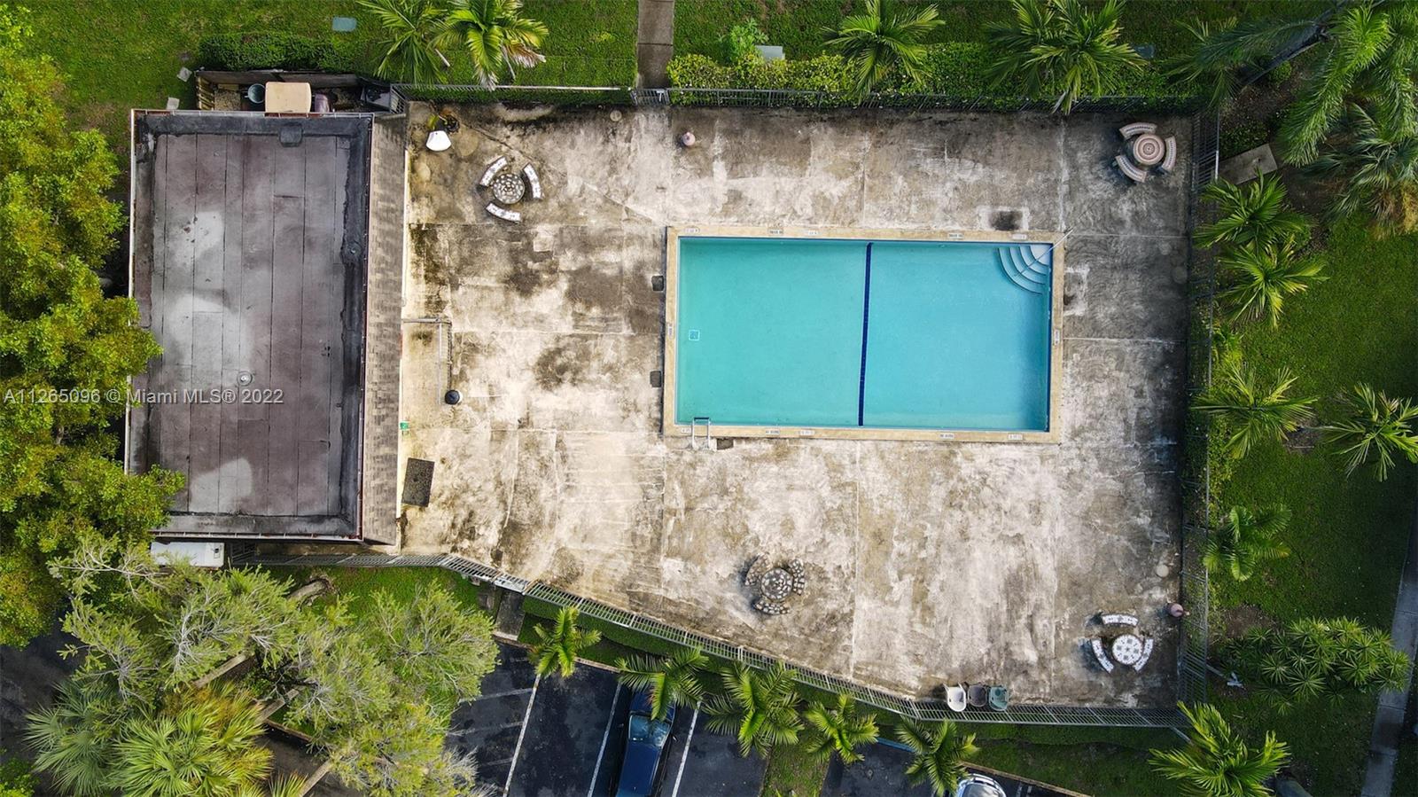 CAMELOT THREE CONDO - Residential
