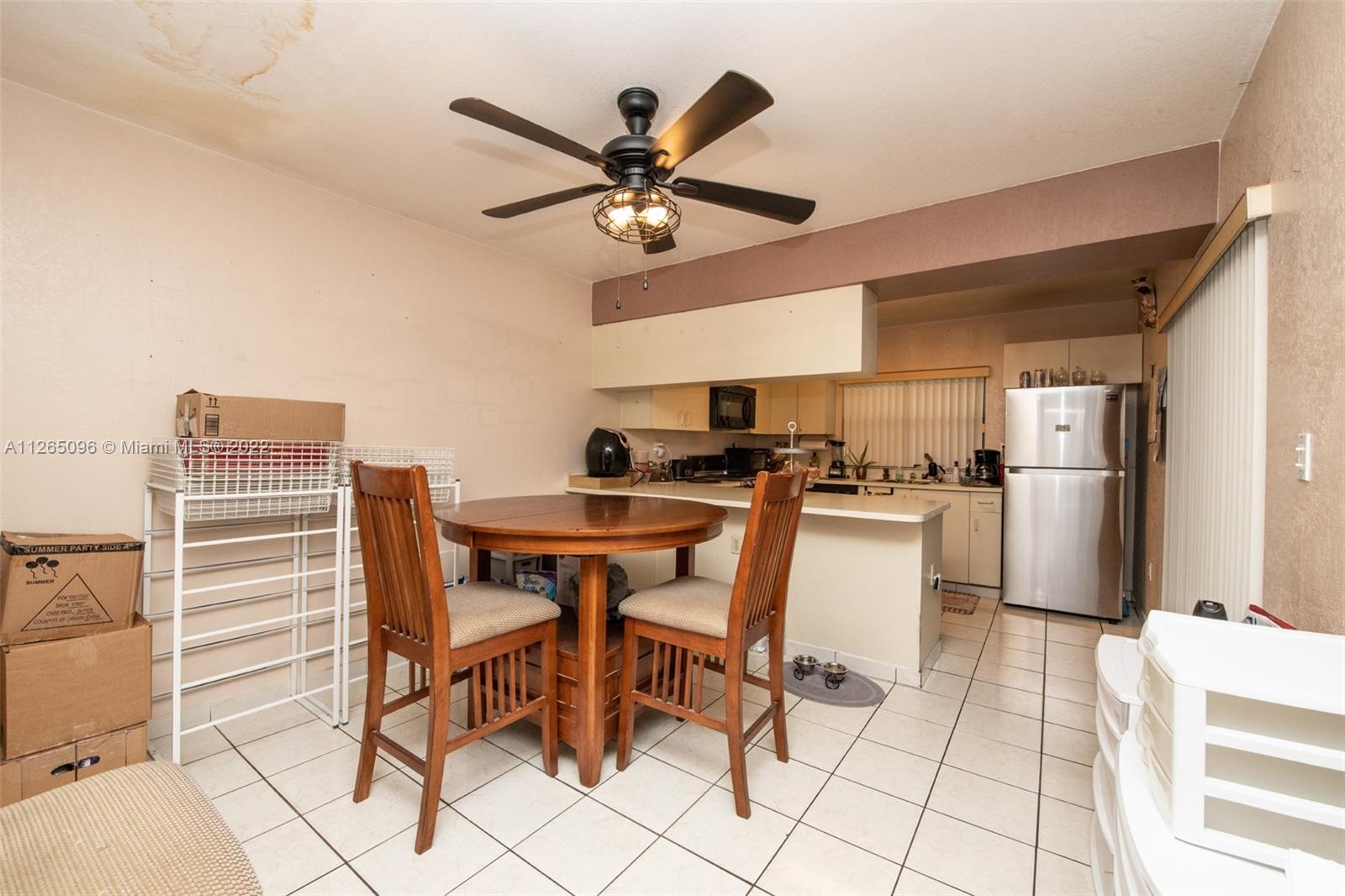 CAMELOT THREE CONDO - Residential