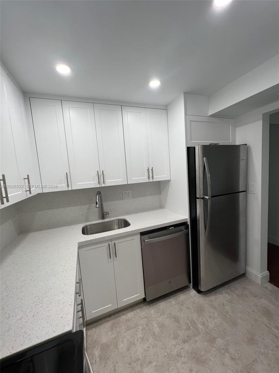 NOB HILL WEST CONDO - Residential Lease
