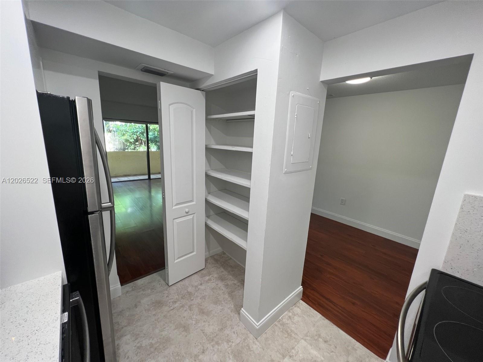 NOB HILL WEST CONDO - Residential Lease