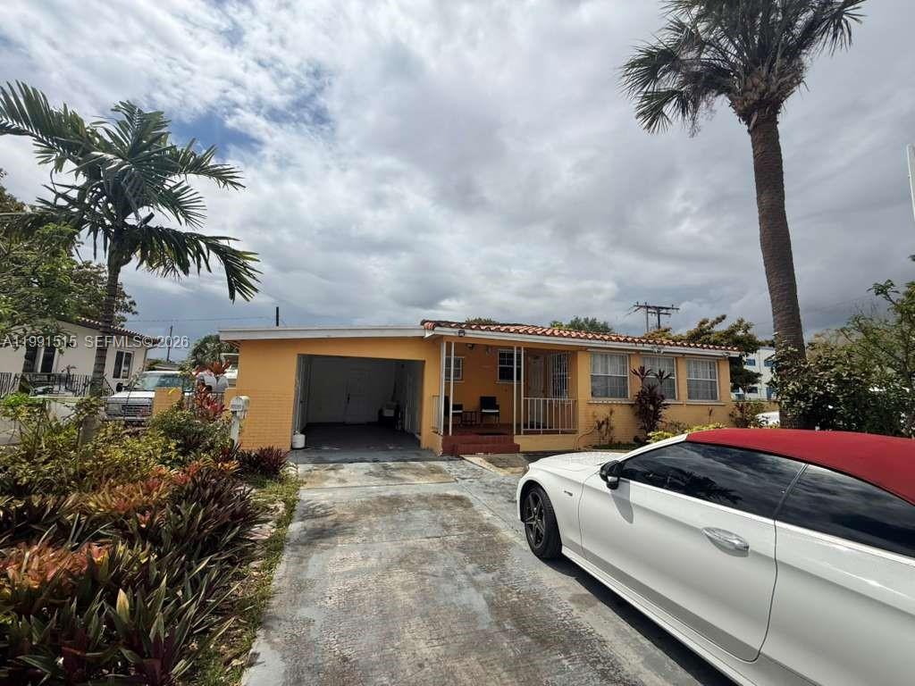 Great opportunity in the heart of Hialeah! This CORNER LOT property offers a comfortable layout with well-proportioned living spaces and plenty of potential to make it your own. Ideally located near great schools, shopping, dining, and major highways for easy commuting.