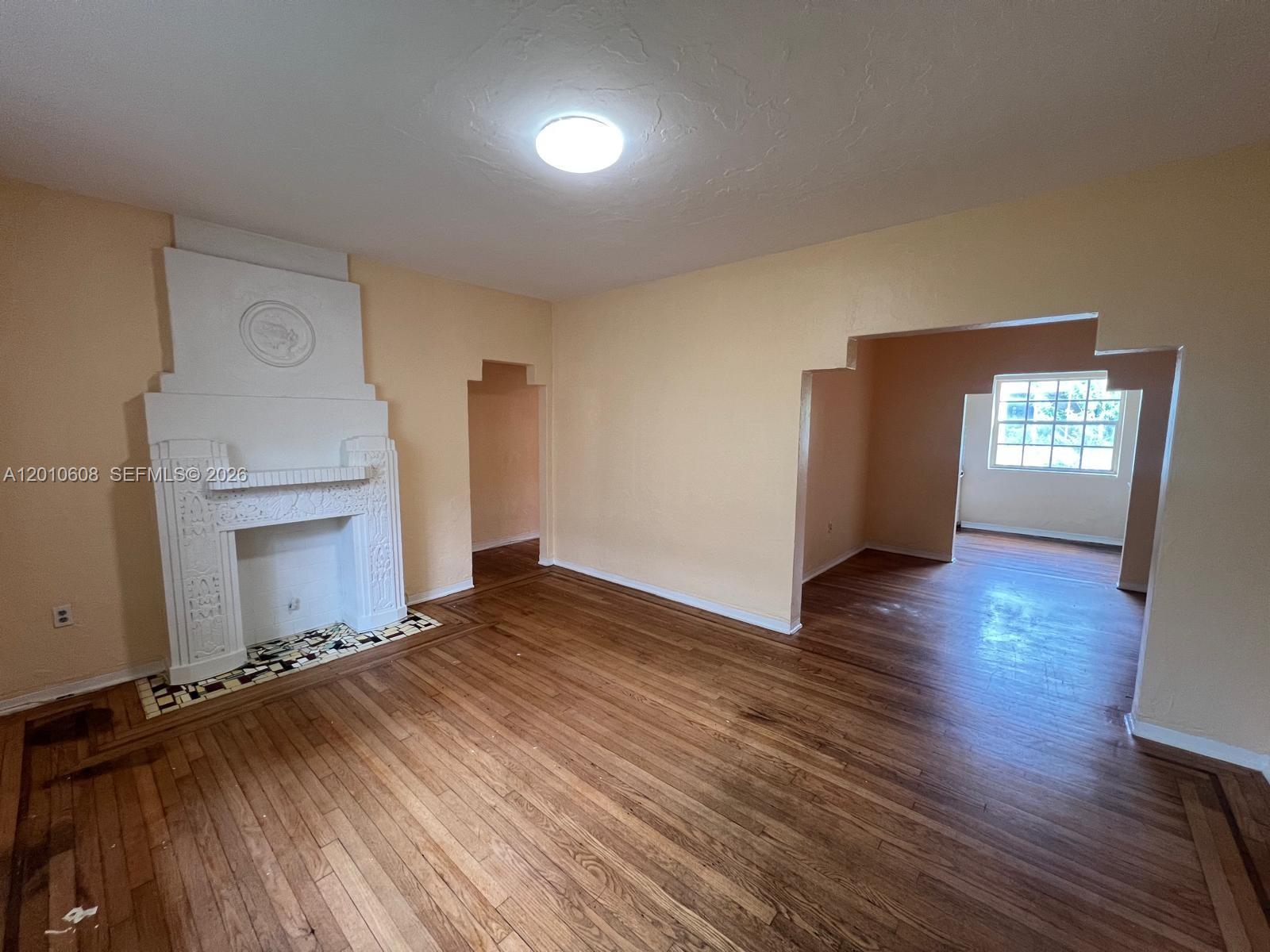 ST REMY CONDO - Residential