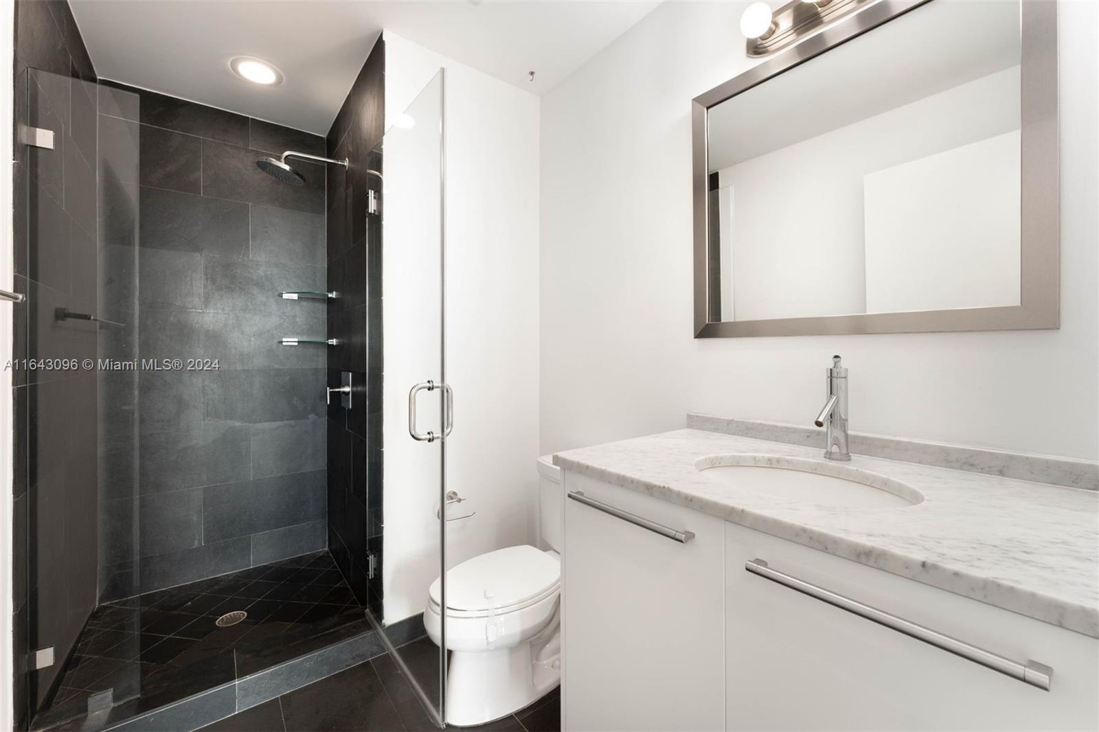 900 BISCAYNE BAY CONDO - Residential Lease