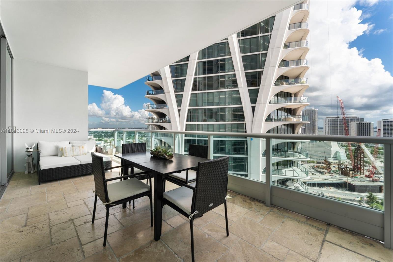 900 BISCAYNE BAY CONDO - Residential Lease
