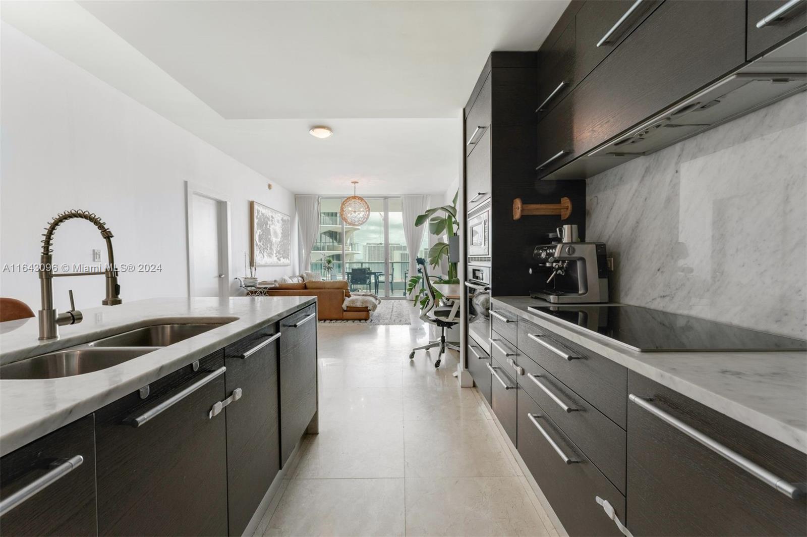 900 BISCAYNE BAY CONDO - Residential Lease