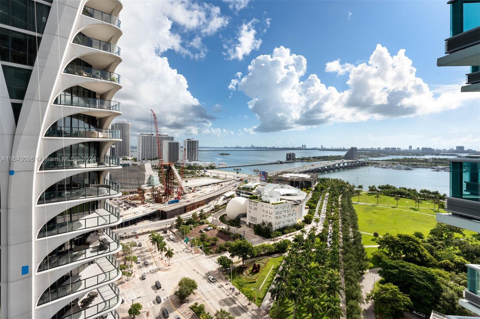 900 BISCAYNE BAY CONDO - Residential Lease