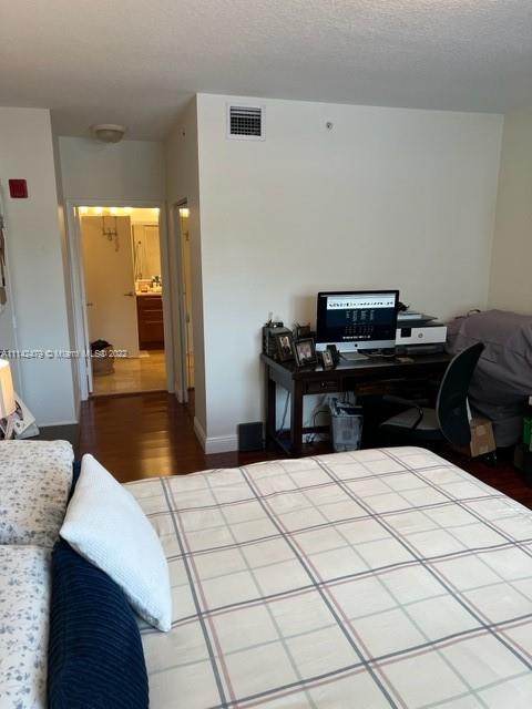 VILLA ZAMORA CONDO - Residential Lease