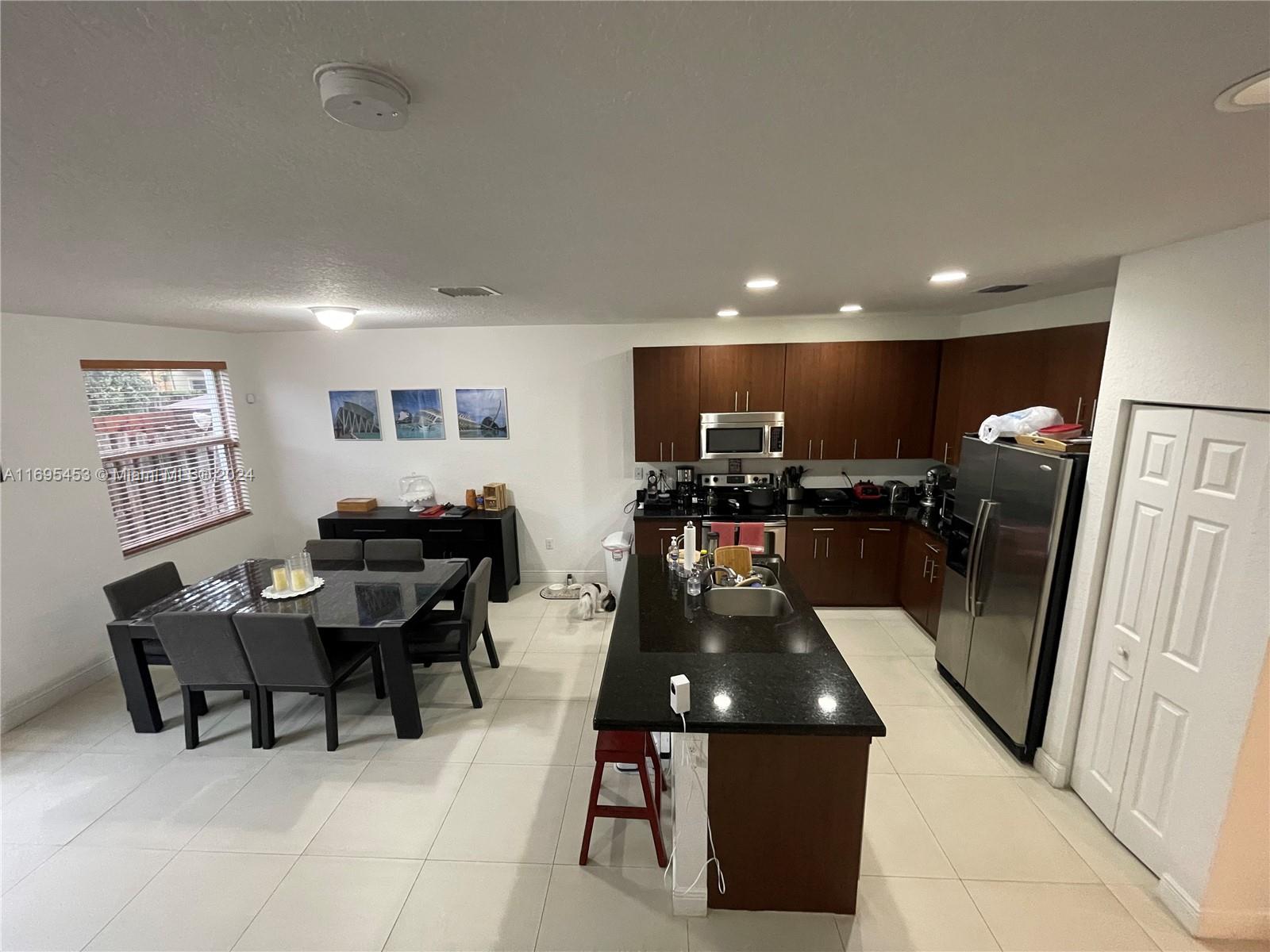 SORRENTO TOWNHOMES - Residential Lease