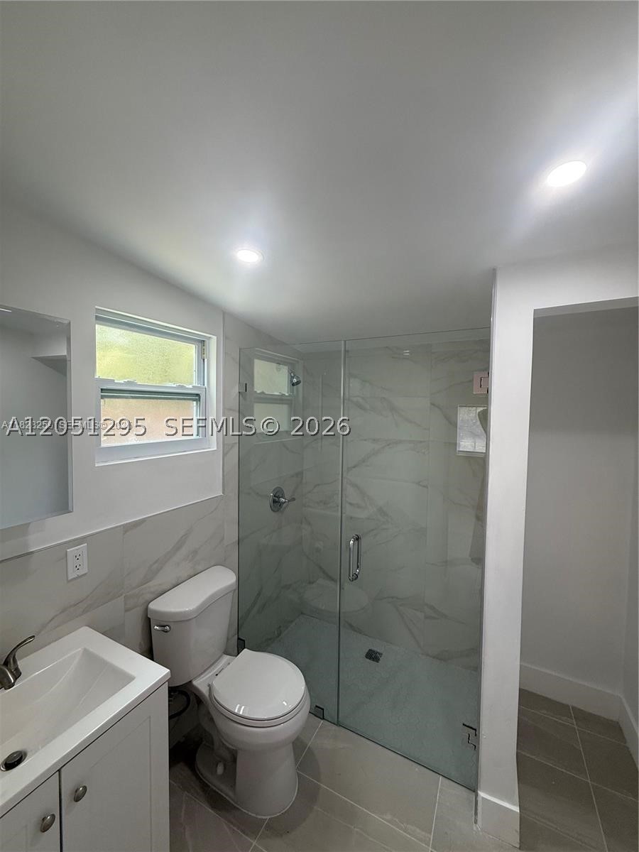 CENTRAL MIAMI PT 3 - Residential Lease