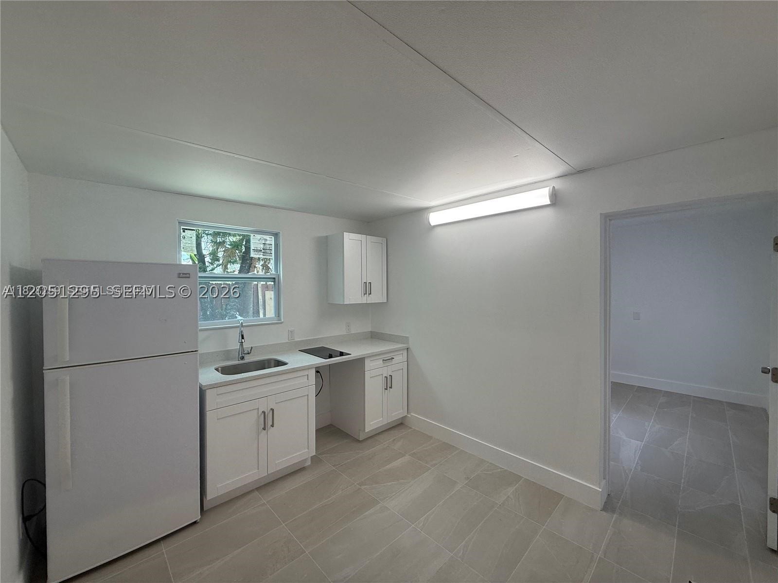 CENTRAL MIAMI PT 3 - Residential Lease