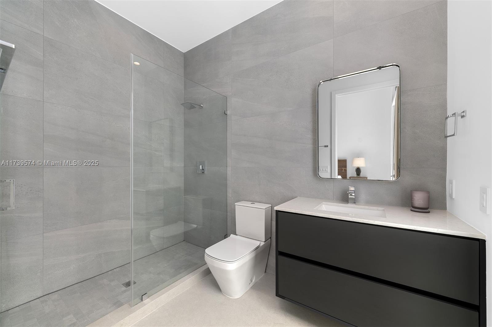 HELMS COUNTRY ESTATES RE- - Residential