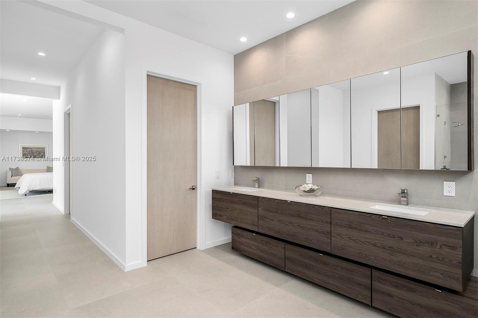 HELMS COUNTRY ESTATES RE- - Residential