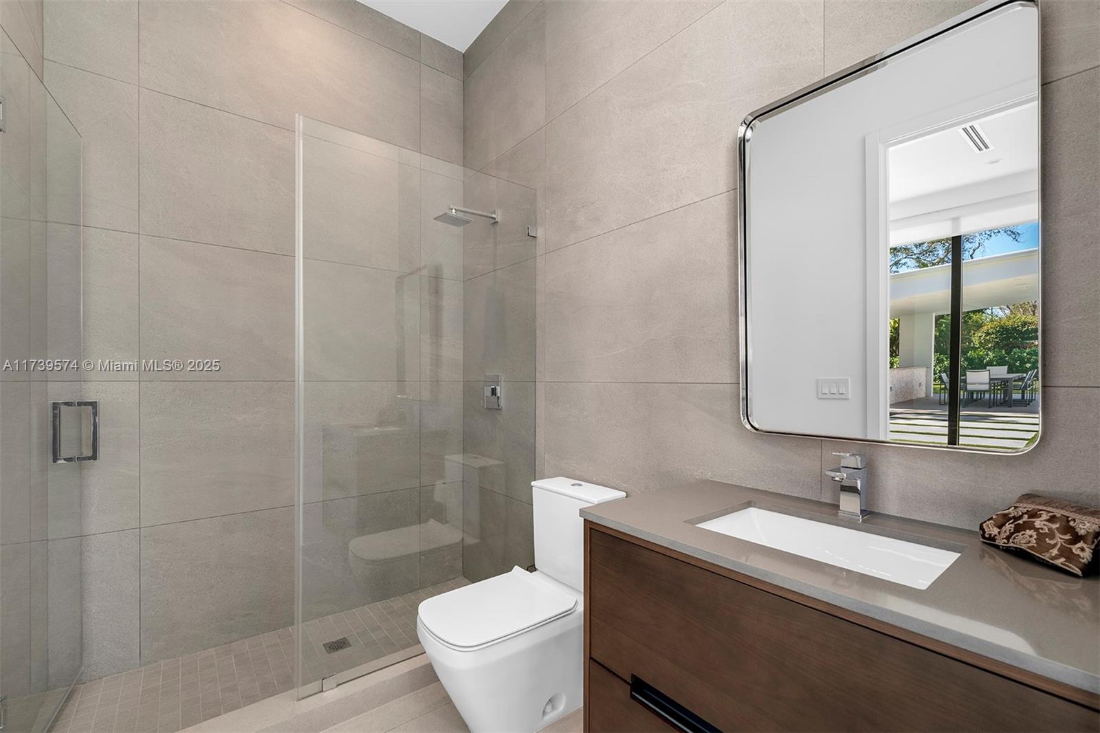 HELMS COUNTRY ESTATES RE- - Residential