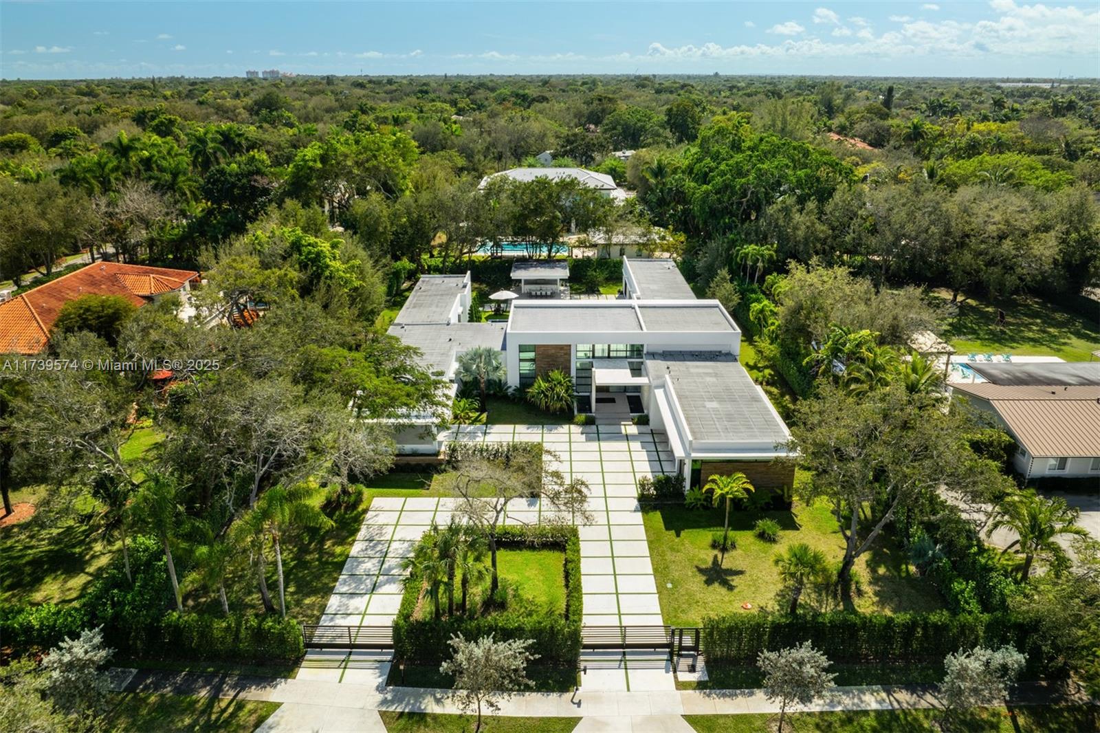HELMS COUNTRY ESTATES RE- - Residential