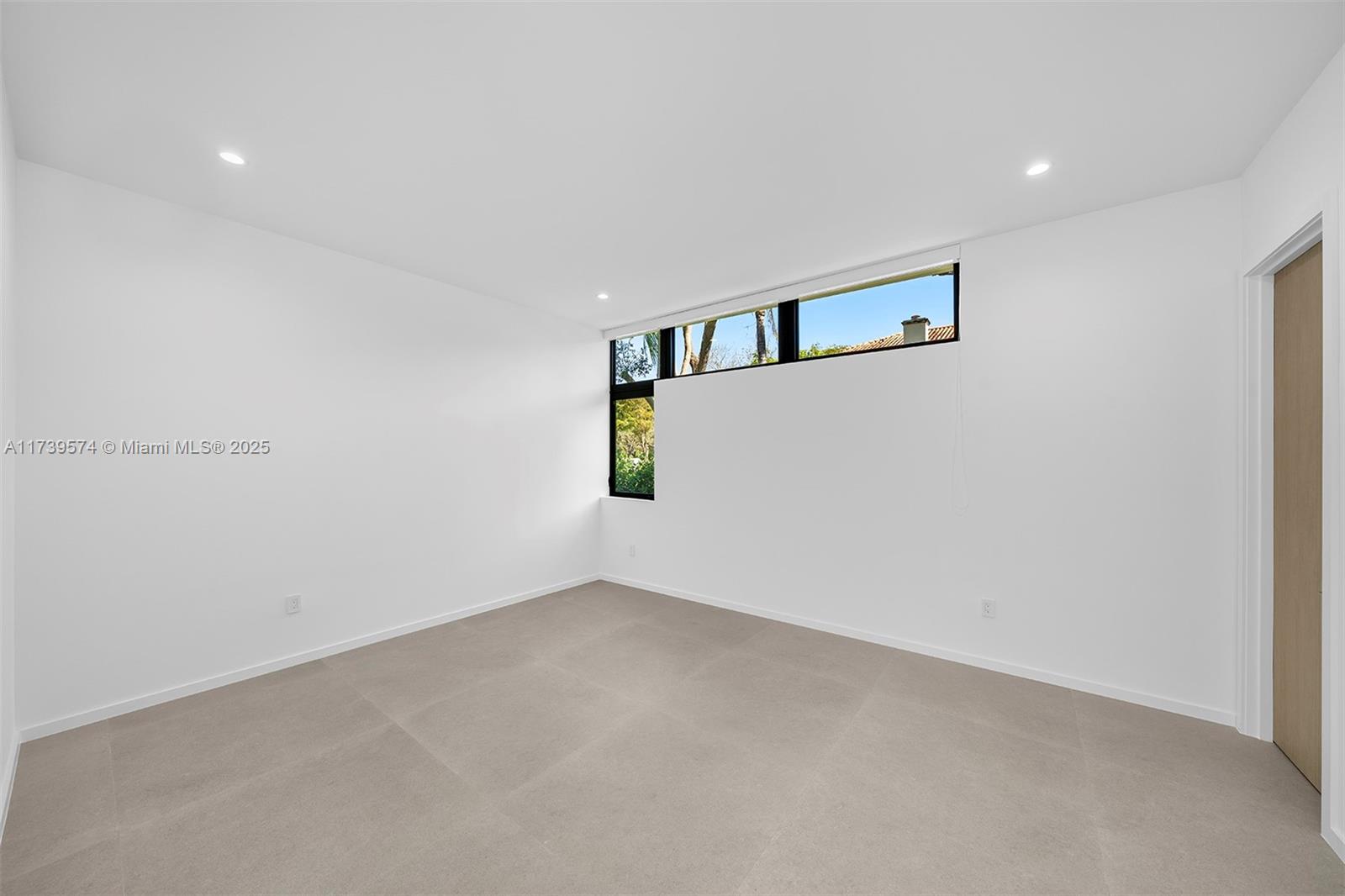 HELMS COUNTRY ESTATES RE- - Residential