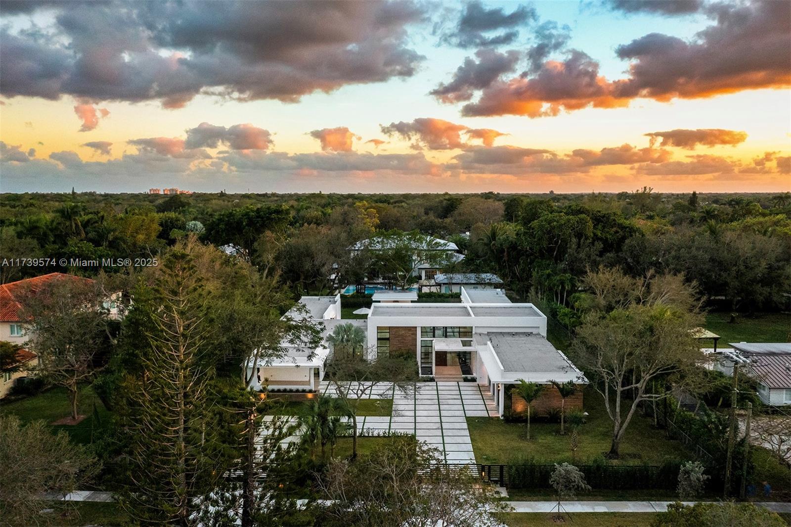 HELMS COUNTRY ESTATES RE- - Residential